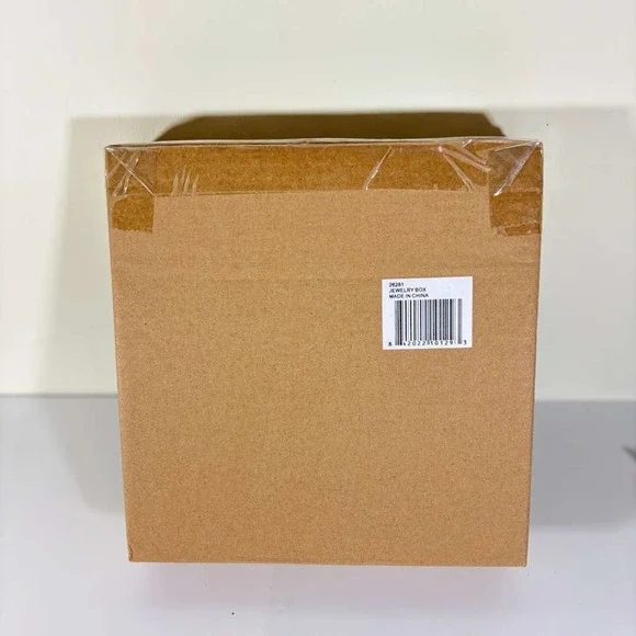 Red Velvet-lined Jewelry Organizer Box 9‎ in X 9 in SEALED NIB Romantic Gift - Picture 4 of 5